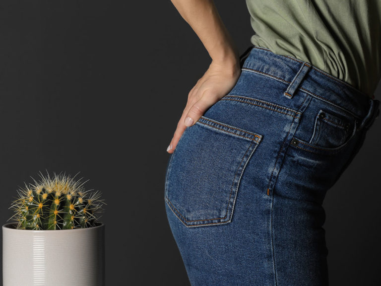 Отделяне на слуз от ануса